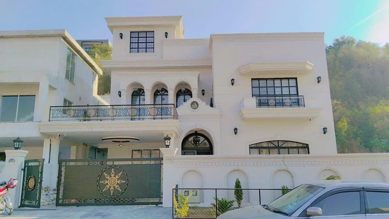 1 Kanal Spanish Villa — Overseas V Block, Bahria Town